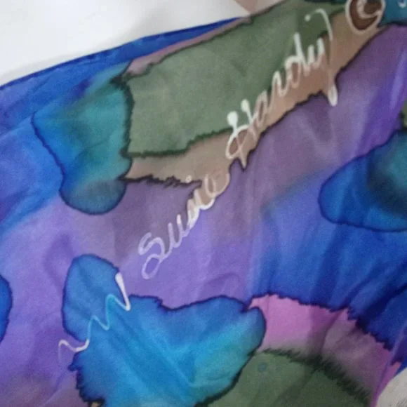 Oblong Silk Tie Dyed Scarf Susie Hardy Stained Glass Blue and Lavender NWOT - Picture 4 of 4